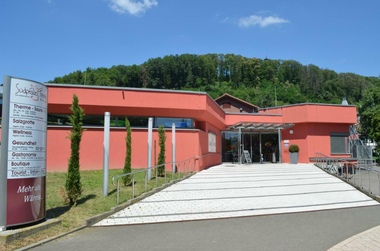 Ferienwohnung Berger Kurparkresidenz Bad Bergzabern Exteriör bild